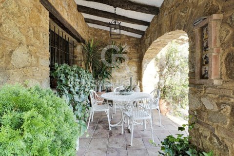 Сasa de 5 dormitorios en venta en Caldes de Malavella, Gerona, Cataluña, Spain № 5590 - foto 14