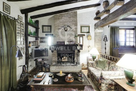 Сasa de 5 dormitorios en venta en Caldes de Malavella, Gerona, Cataluña, Spain № 5590 - foto 7