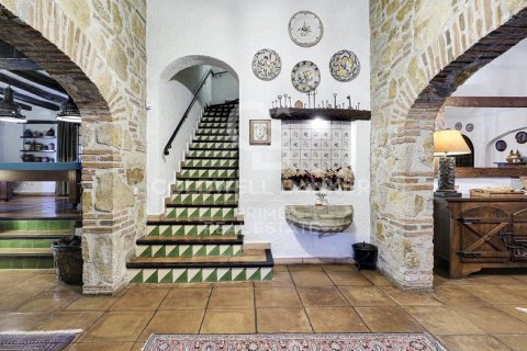 Сasa de 5 dormitorios en venta en Caldes de Malavella, Gerona, Cataluña, Spain № 5590 - foto 4