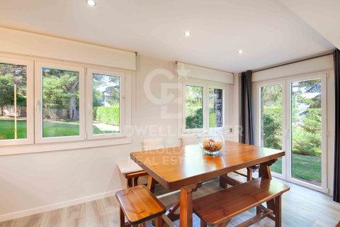 Apartamento de 3 dormitorios en venta en Gerona, Cataluña, Spain № 5594 - foto 7