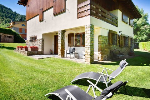 Apartamento de 3 dormitorios en venta en Gerona, Cataluña, Spain № 5594 - foto 2