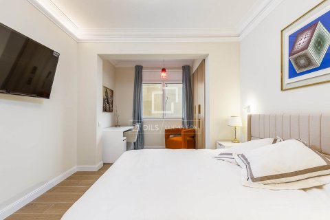 Apartamento de 4 dormitorios en venta en Barcelona, Cataluña, Spain № 4295 - foto 21