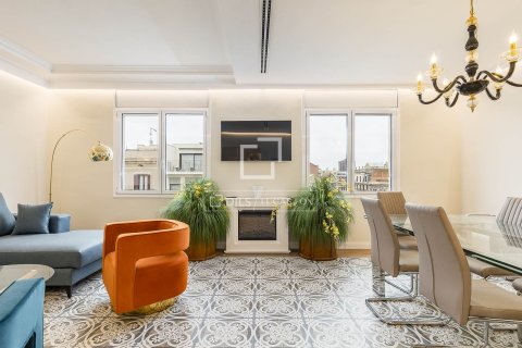 Apartamento de 4 dormitorios en venta en Barcelona, Cataluña, Spain № 4295 - foto 6
