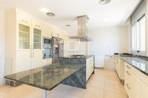 5 bedrooms villa for sale in Castelldefels, Barcelona, Catalonia, Spain № 4293 - photo 5