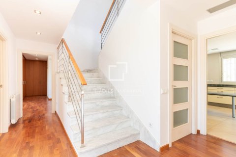 5 bedrooms villa for sale in Castelldefels, Barcelona, Catalonia, Spain № 4293 - photo 16