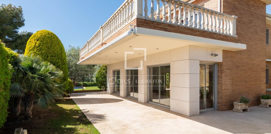 5 bedrooms villa for sale in Castelldefels, Barcelona, Catalonia, Spain № 4293