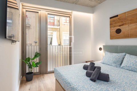 Apartamento de 2 dormitorios en venta en Barcelona, Cataluña, Spain № 4298 - foto 27