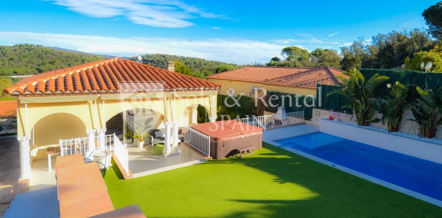 Сasa de 4 dormitorios en venta en Calonge, Gerona, Cataluña, Spain № 6689
