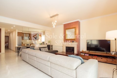 Сasa de 4 dormitorios en venta en Calonge, Gerona, Cataluña, Spain № 6689 - foto 30