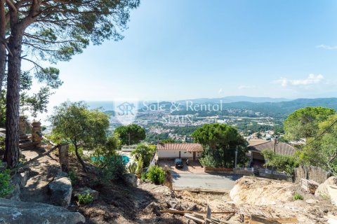 Parcela de 1007 m² en venta en Lloret de Mar, Gerona, Cataluña, Spain № 6684 - foto 3