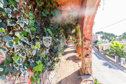 Parcela de 1007 m² en venta en Lloret de Mar, Gerona, Cataluña, Spain № 6684 - foto 8