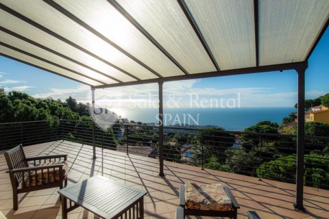 Сasa de 6 dormitorios en venta en Lloret de Mar, Gerona, Cataluña, Spain № 6685 - foto 2