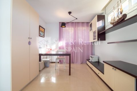 Сasa de 6 dormitorios en venta en Lloret de Mar, Gerona, Cataluña, Spain № 6685 - foto 8