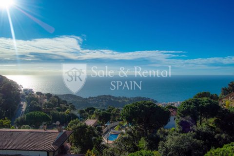 Сasa de 6 dormitorios en venta en Lloret de Mar, Gerona, Cataluña, Spain № 6685 - foto 20