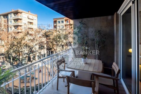 Купить квартиру в Барселона, Испания с 3 спальни, 76м², № 5542 - фото 3
