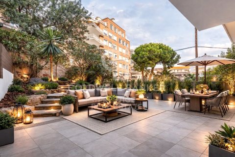 Apartamento de 4 dormitorios en venta en Barcelona, Cataluña, Spain № 5545