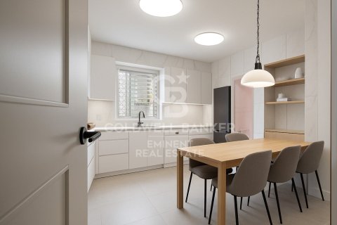 Ático de 4 dormitorios en venta en Barcelona, Cataluña, Spain № 5544 - foto 6