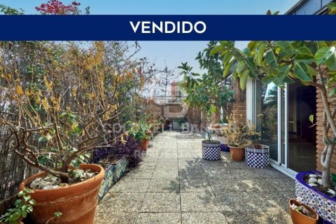 Ático de 4 dormitorios en venta en Barcelona, Cataluña, Spain № 5544