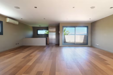 Villa de 6 dormitorios en venta en Sant Cugat del Vallès, Barcelona, Cataluña, Spain № 1222 - foto 14