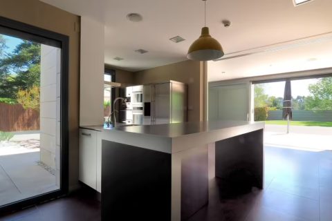 Villa de 6 dormitorios en venta en Sant Cugat del Vallès, Barcelona, Cataluña, Spain № 1222 - foto 7