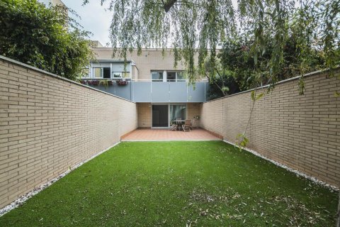 Dúplex de 3 dormitorios en venta en Diagonal Mar, Barcelona, Cataluña, Spain № 1227
