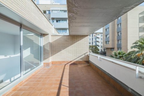 Dúplex de 3 dormitorios en venta en Diagonal Mar, Barcelona, Cataluña, Spain № 1227 - foto 23