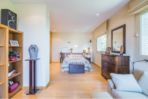 Купить квартиру в Эшампле, Испания с 2 спальни, 117м², № 1223 - фото 27