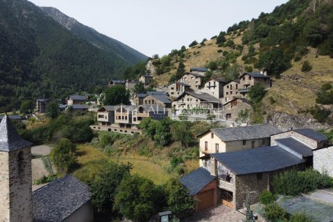 Сasa de 4 dormitorios en venta en Principado De Andorra (Ninguna Poblacion Tiene C.P.), Lérida, Cataluña, Spain № 5637 - foto 20