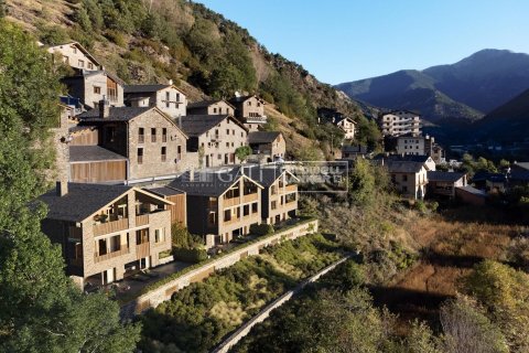 Сasa de 4 dormitorios en venta en Principado De Andorra (Ninguna Poblacion Tiene C.P.), Lérida, Cataluña, Spain № 5637 - foto 17