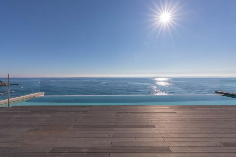 2 bedrooms apartment for sale in Lloret de Mar, Girona, Catalonia, Spain № 8908 - photo 15