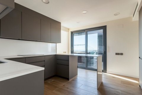 Купить квартиру в Эсплугес-де-Льобрегат, Испания с 5 комнат, 162м², № 8911 - фото 22