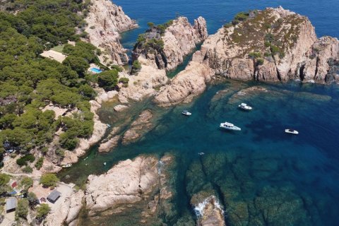 Сasa de 5 dormitorios en venta en Tamariu, Gerona, Cataluña, Spain № 8909 - foto 29