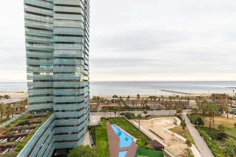 Apartamento de 3 dormitorios en venta en Barcelona, Cataluña, Spain № 1723 - foto 13