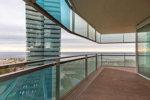 Apartamento de 3 dormitorios en venta en Barcelona, Cataluña, Spain № 1723