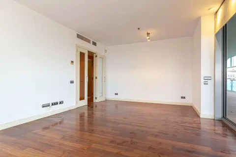 Apartamento de 3 dormitorios en venta en Barcelona, Cataluña, Spain № 1723 - foto 11