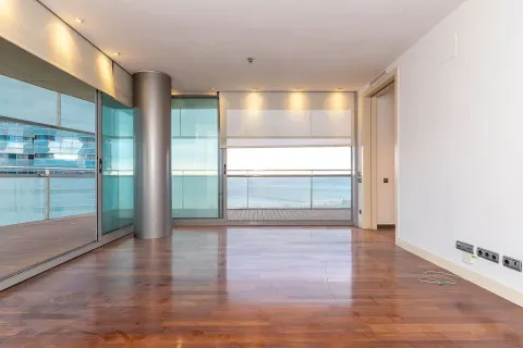 Apartamento de 3 dormitorios en venta en Barcelona, Cataluña, Spain № 1723 - foto 7