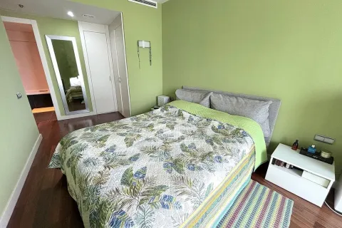 Apartamento de 3 dormitorios en venta en Barcelona, Cataluña, Spain № 1724 - foto 13