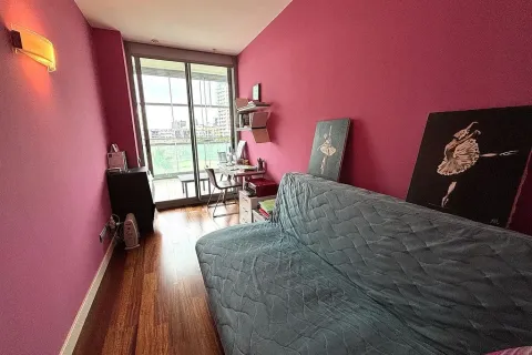 Apartamento de 3 dormitorios en venta en Barcelona, Cataluña, Spain № 1724 - foto 19