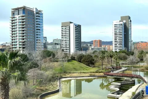 Apartamento de 3 dormitorios en venta en Barcelona, Cataluña, Spain № 1724