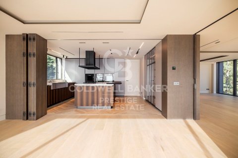 Villa de 6 dormitorios en venta en Barcelona, Cataluña, Spain № 6032 - foto 11