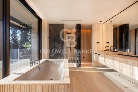 Villa de 6 dormitorios en venta en Barcelona, Cataluña, Spain № 6032 - foto 16