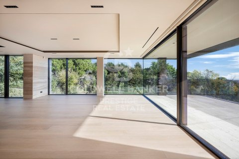 Villa de 6 dormitorios en venta en Barcelona, Cataluña, Spain № 6032 - foto 9