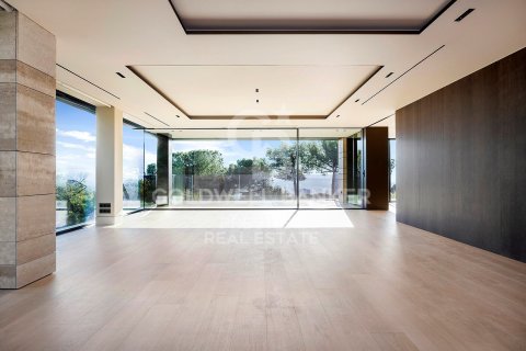 Villa de 6 dormitorios en venta en Barcelona, Cataluña, Spain № 6032 - foto 8