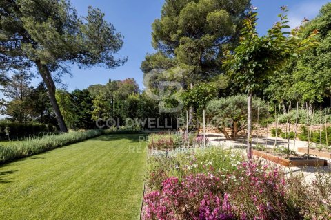 Сasa de 6 dormitorios en venta en Barcelona, Cataluña, Spain № 6033 - foto 12