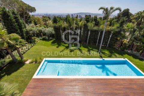 Сasa de 6 dormitorios en venta en Barcelona, Cataluña, Spain № 6033 - foto 23