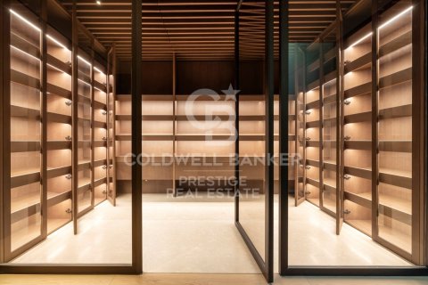 Сasa de 6 dormitorios en venta en Barcelona, Cataluña, Spain № 6033 - foto 29