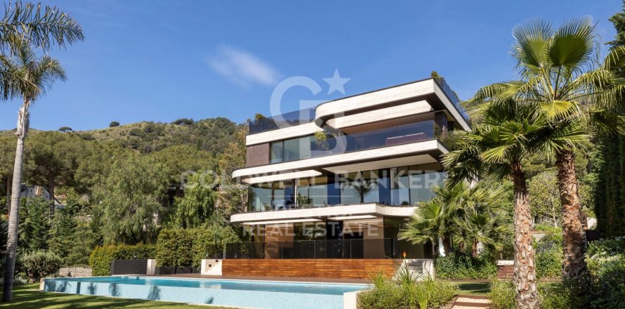 Сasa de 6 dormitorios en venta en Barcelona, Cataluña, Spain № 6033