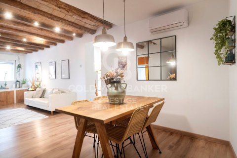 Сasa de 4 dormitorios en venta en Molins de Rei, Barcelona, Cataluña, Spain № 6035 - foto 2