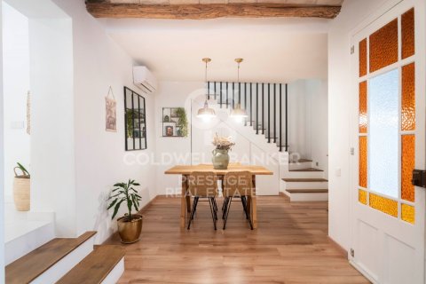 Сasa de 4 dormitorios en venta en Molins de Rei, Barcelona, Cataluña, Spain № 6035 - foto 6