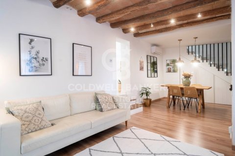 Сasa de 4 dormitorios en venta en Molins de Rei, Barcelona, Cataluña, Spain № 6035 - foto 3